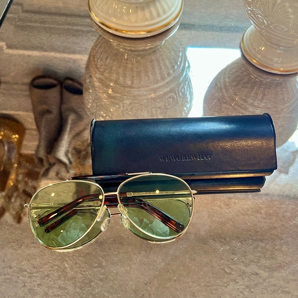 WEWOREWHAT CITY AVIATOR SUNGLASSES